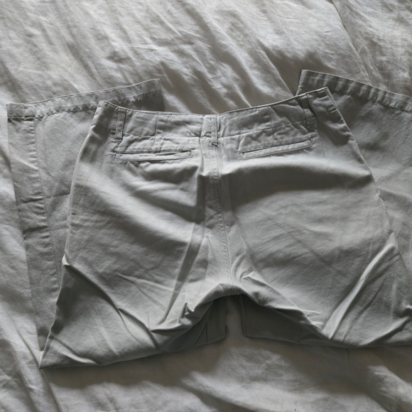 Gap Wide Leg Light Grey Capri Pants - Size 6 - Picture 7 of 7